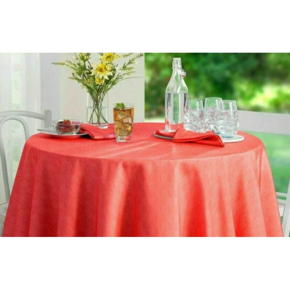 Arlee Baked Apple Red Fabric Outdoor Indoor Tablecloth 60 x 84 Holiday Christmas